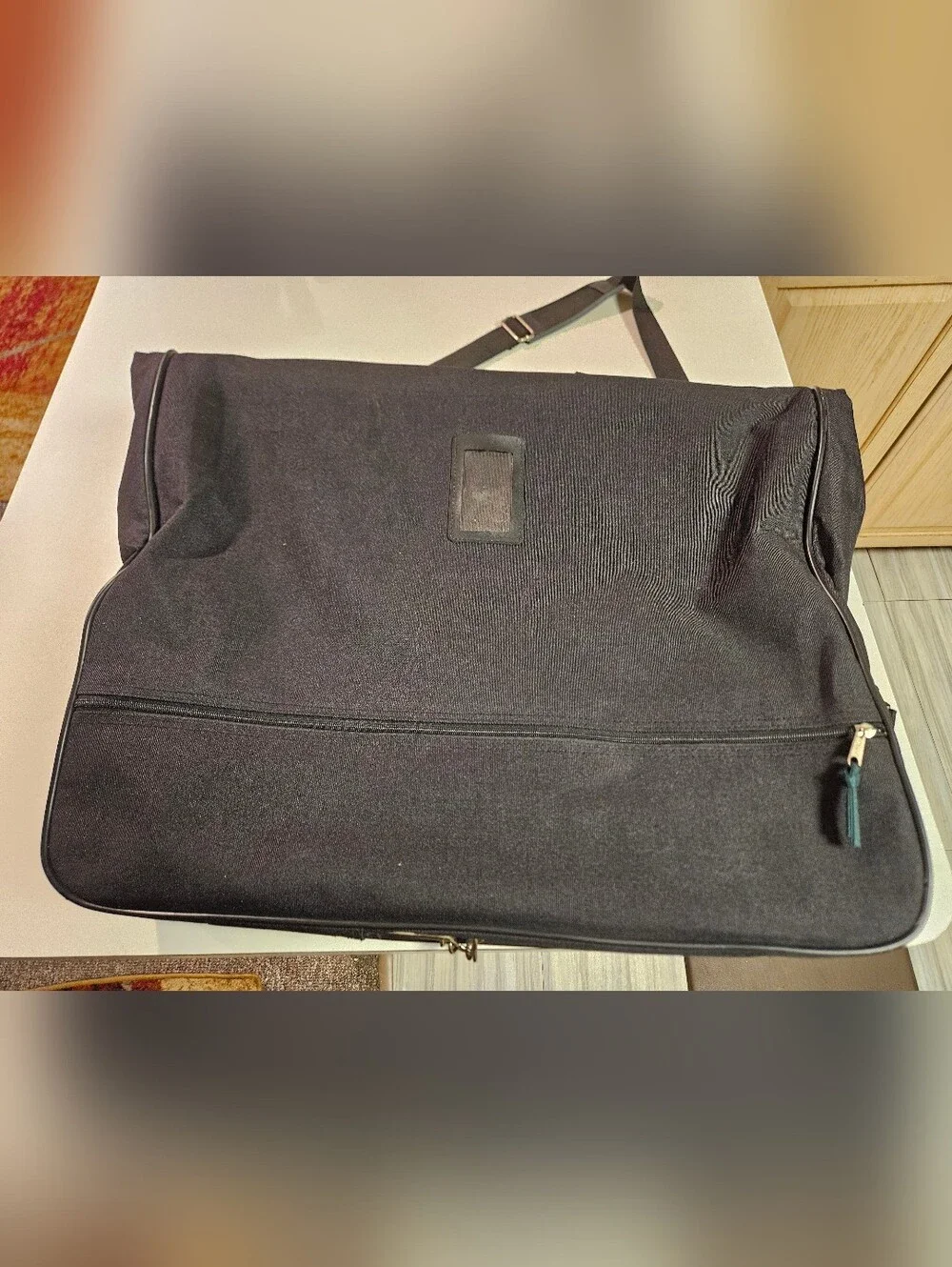 Ciao Brand NWOT Travel Extra Large Suit Bag With Shoulder Strap